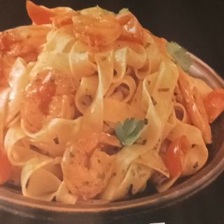 Tagliatelle Shrimp com Moilo tomate 