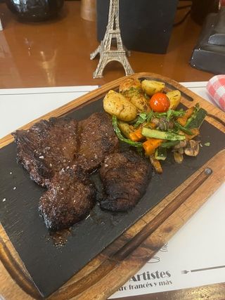 Onglet de bœuf sauce échalotes 