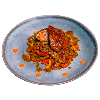 PIEPT DE RATA SERVIT ALATURI DE LEGUME STIR FRY SI SOS TERIYAKI 180/200/100 g