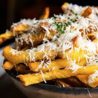 Patatas Trufadas con parmesano