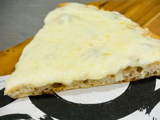 Quattro formaggi 2 tranci