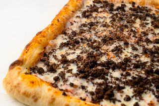 Сицилийская пицца "Мясная"