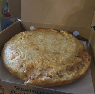 Tortilla Con Pollo Y Alioli