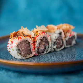 Uramaki tuna Katsuobushi