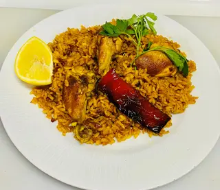 Paella de conejo