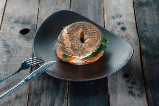Bagel Caprese