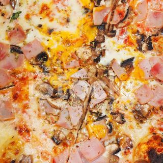 Pizza Presunto Funghi