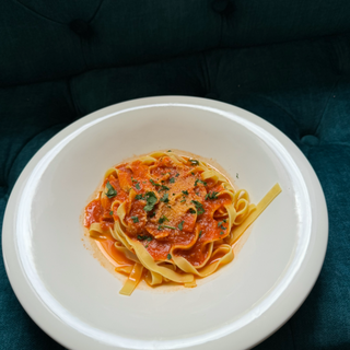 Pasta Con Tomate Frito Casero
