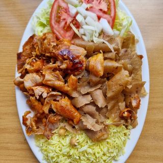 Mixto Con Arroz Y Ensalada