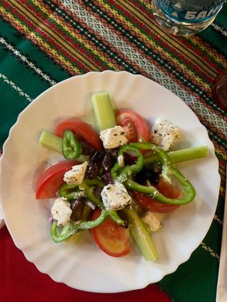 25.Гръцка салата (400г)