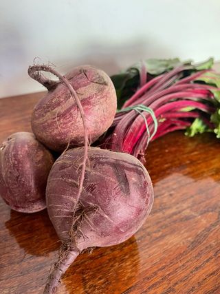 Centrifuga - Rapa rossa, limone, mela e carota