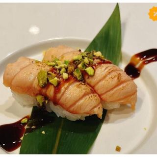 Sake scottato  nigiri