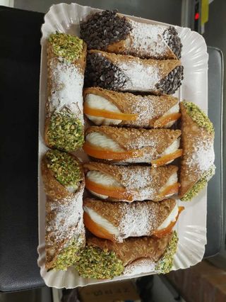 Cannolo siciliano classico