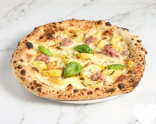 Salsiccia e patate al forno mattone