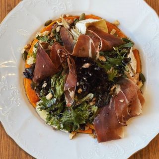 Салат з хамоном та гарбузом