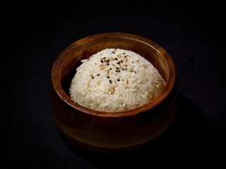 Riso bianco al vapore