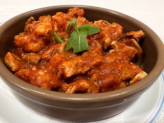 Magra Con Tomate (Ración)