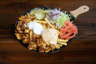 Shaorma de pui la farfurie