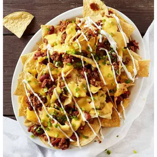 The Well Cheesy Nachos With Minced Meat
