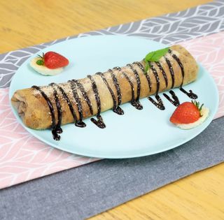 Clatite cu ciocolata, banane si biscuiti 