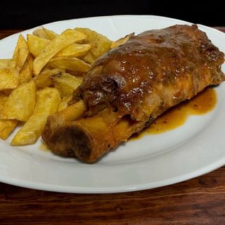 Codillo de Cerdo al Horno