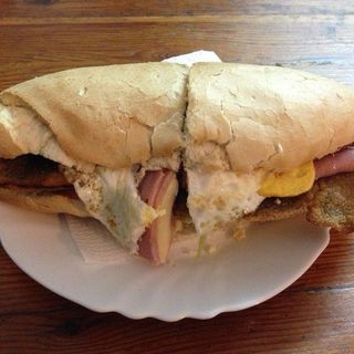 Bocadillo De Milanesa Especial