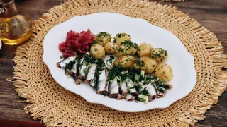Тюлька з молодою картоплею