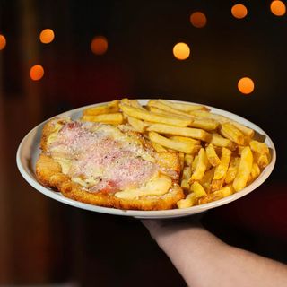 Milanesa Carbonara