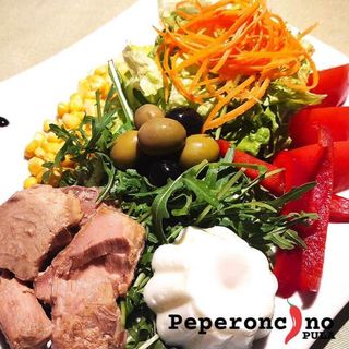 Salata sa tunjevinom