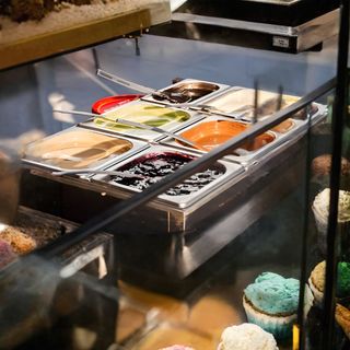 Porcija 13 bubble waffles bez nadjeva