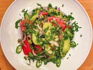 Კიტრი-პომიდვრის სალათი საფირმო არომატით