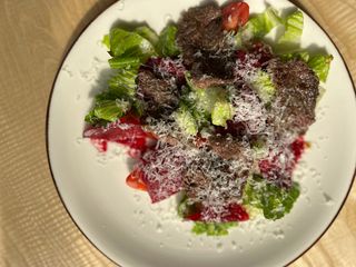 Салат з телятиною (170g)