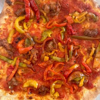 Peperoni e salsiccia