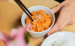 Tatar z łososia klasyczny 