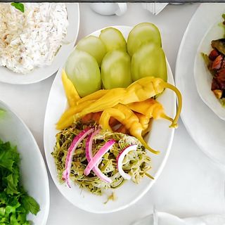 მწნილის ასორტი