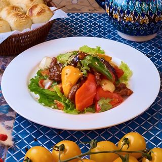 Теплый салат "Восток"