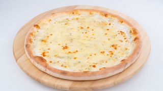 Pizza Quattro Formaggi  Ø 32cm