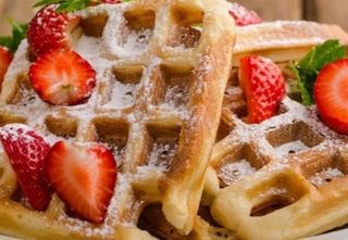 Гофрета със сладко и маскарпоне