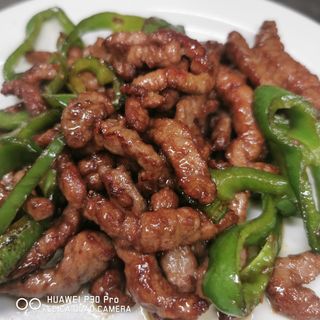 Ternera con pimiento verde