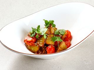 Salată cu vinete crocante