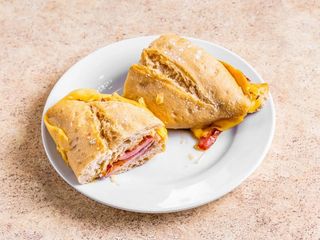 Bocadillo de bacon y queso