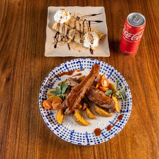 Tex-Mex rebra + palačinke sa Nutellom + Coca Cola 0.33l