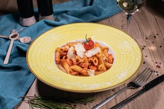 Penne Arrabbiata cu bacon
