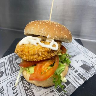 H-13 Hamburguesa Pollo Crispy Mexicana