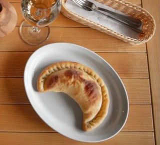 Хачапурі Гвезелі з куркою, сиром та шампіньйонами (250г)