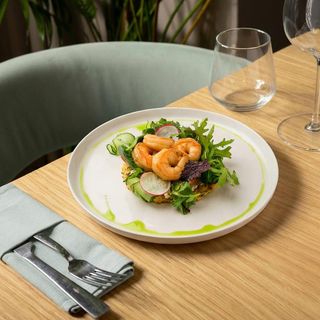 Dranic cu creveți și cremă fină de brânză