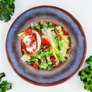 Микс салата с козе сирене (300г)