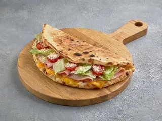 Сендвіч піца з шинкою (445g)