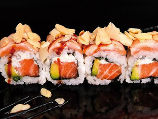 Almond special roll 4 pezzi