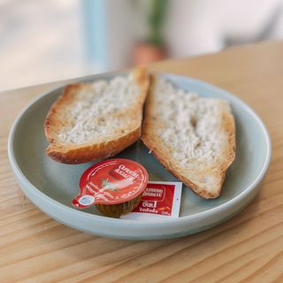 Tostada Con Aceite De Oliva Virgen Extra